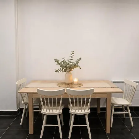 Centre Calme Wifi 4 Pers * Paris